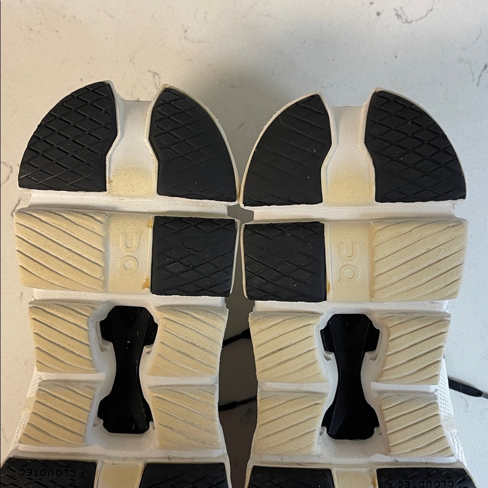 On Running Men's | Cloud X 4 Ivory & Black Athletic Shoes Size 9.5 - Picture 14 of 17